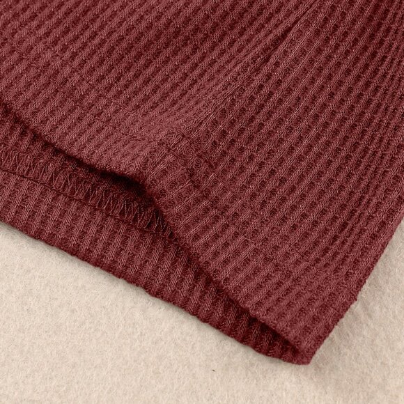 Red Eyelet Lace Raglan Sleeve Drop Shoulder Plus Size Top - Picture 9 of 11